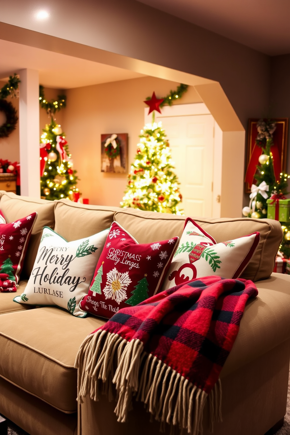 Basement Christmas Decorating Ideas 14