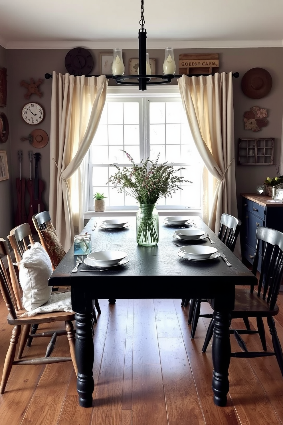 Black Dining Room Design Ideas 4