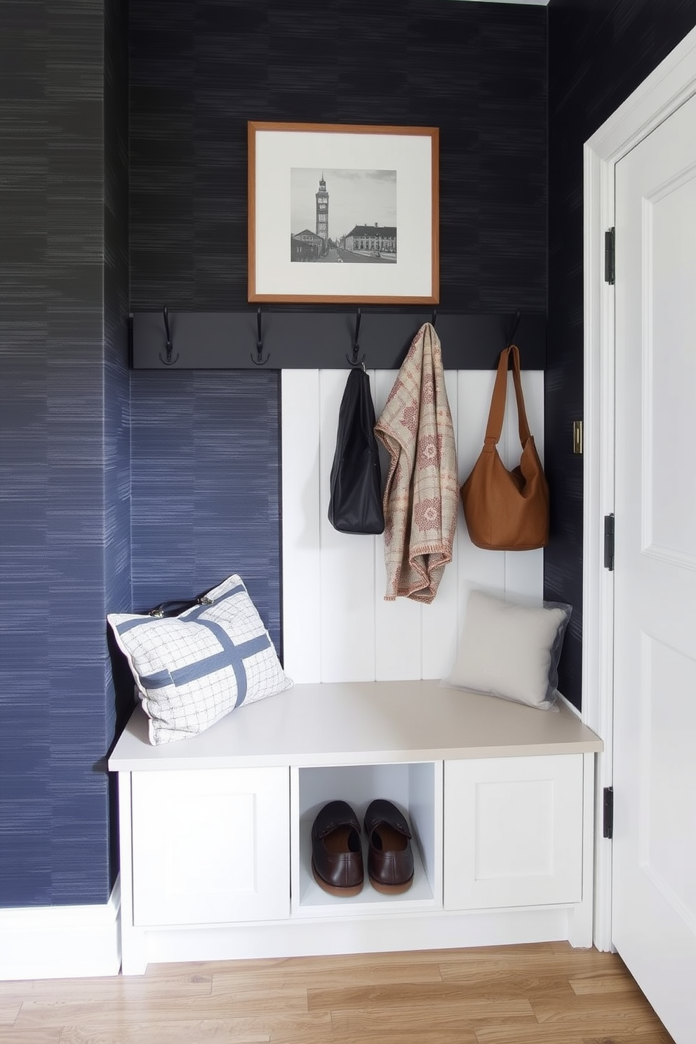 Black Mudroom Design Ideas 12