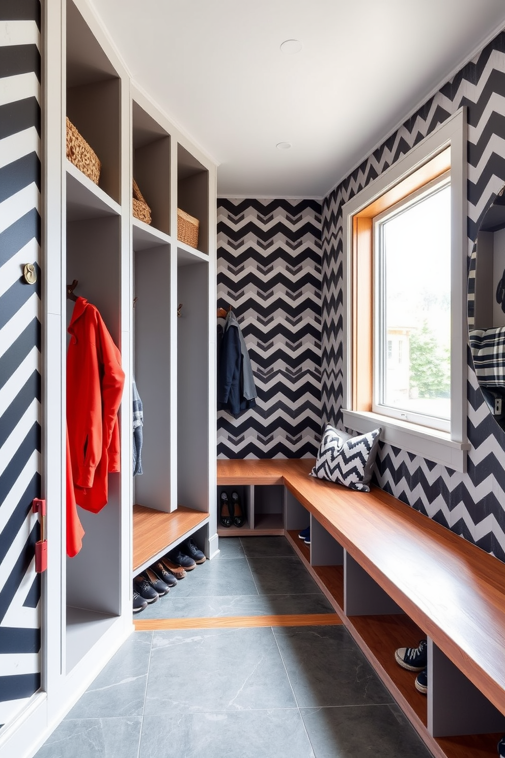 Black Mudroom Design Ideas 29