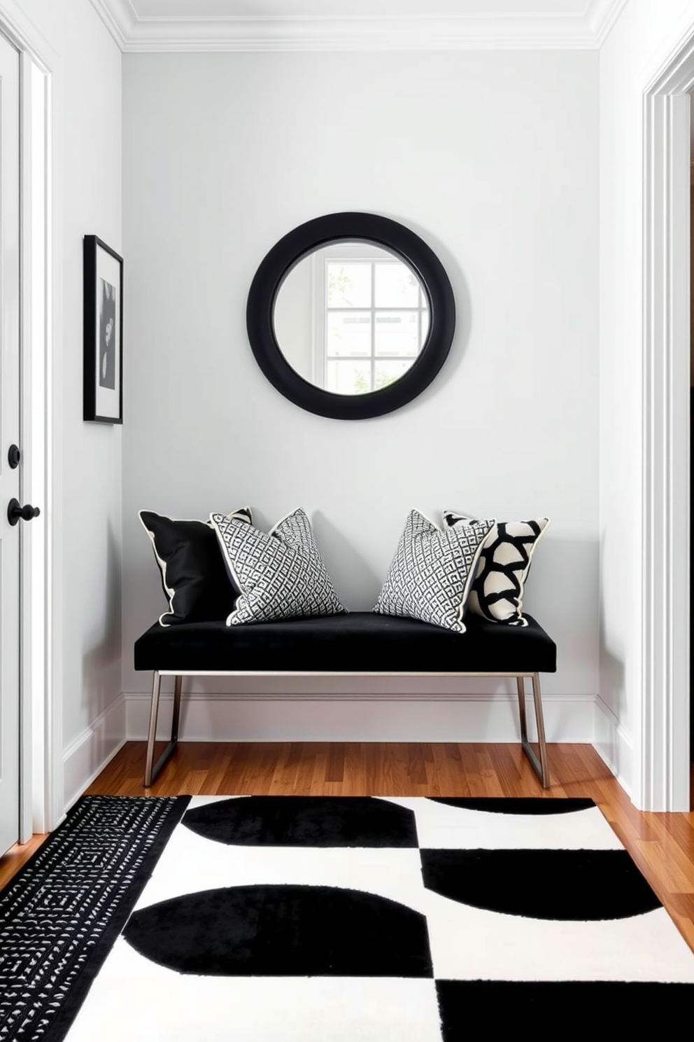 Black And White Foyer Design Ideas 22