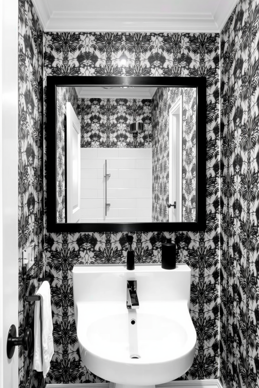 Black And White Powder Room Design Ideas 4