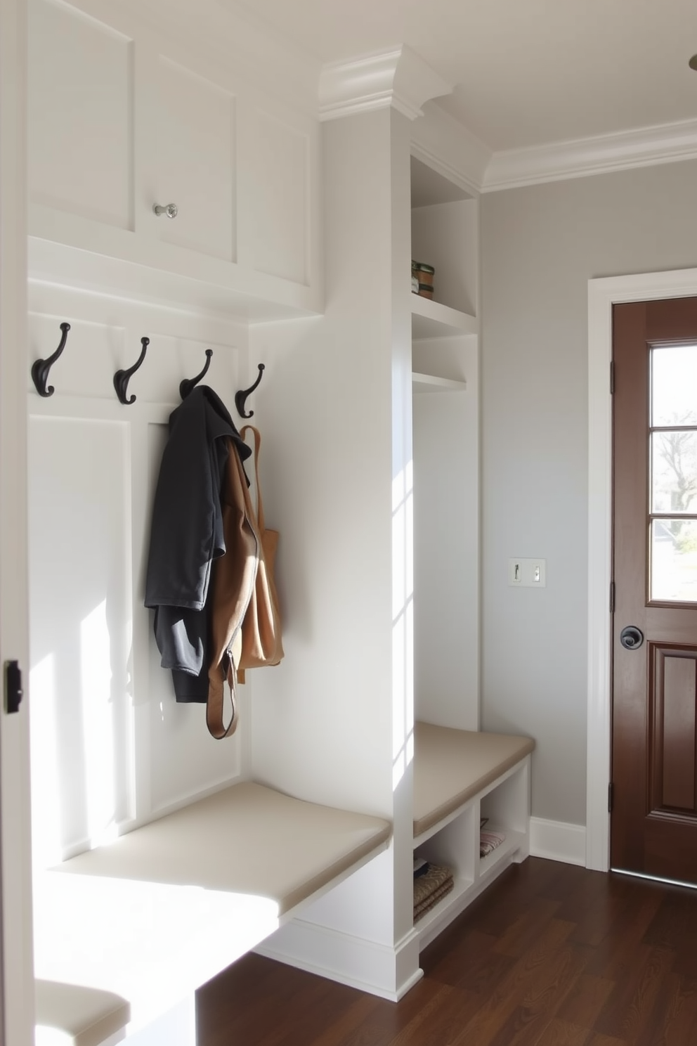 Contemporary Mudroom Design Ideas 20