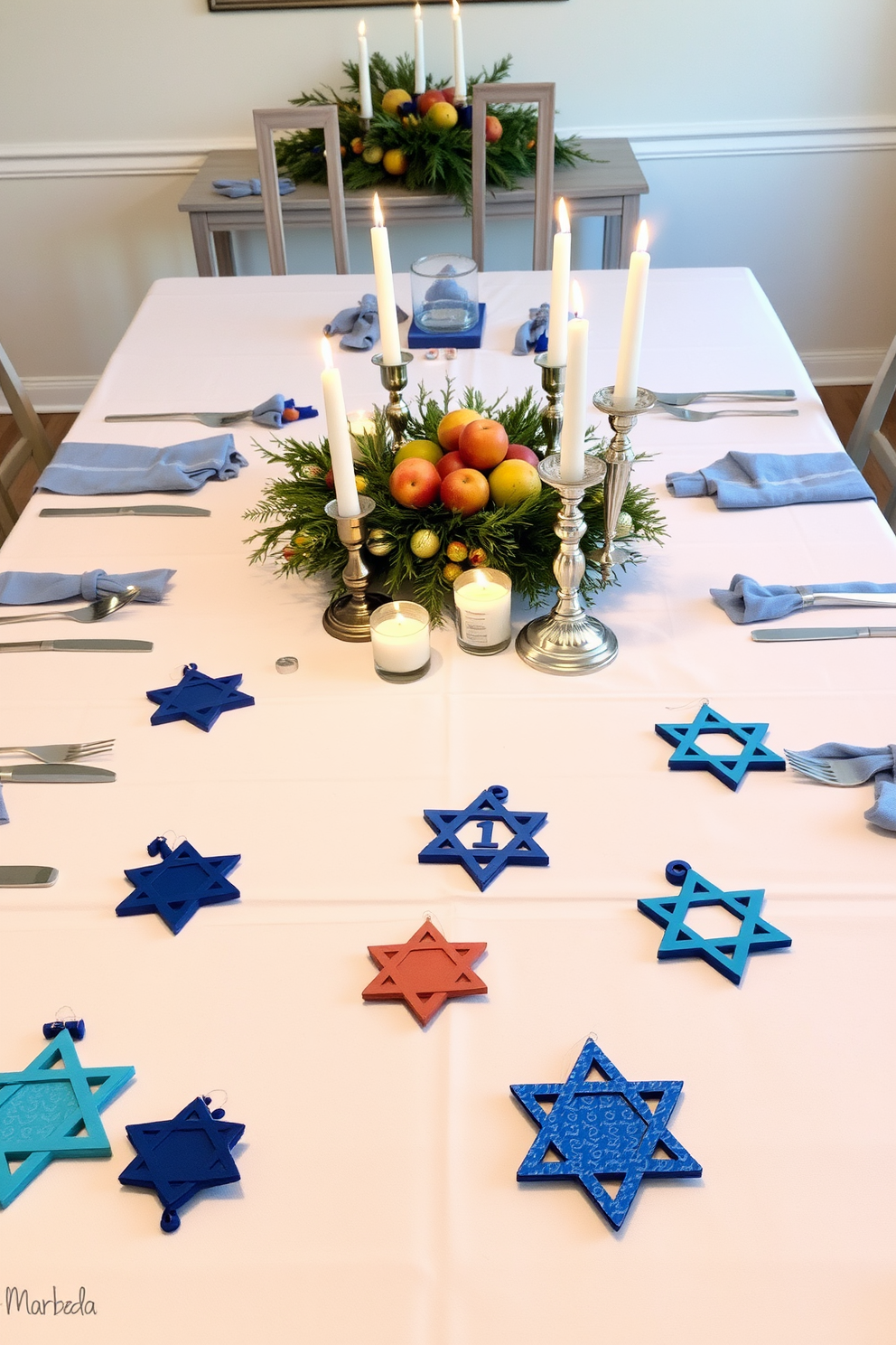 Dining Room Hanukkah Decorating Ideas 15