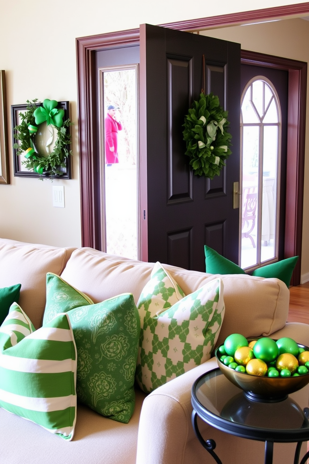 Entryway St Patricks Day Decorating Ideas 16