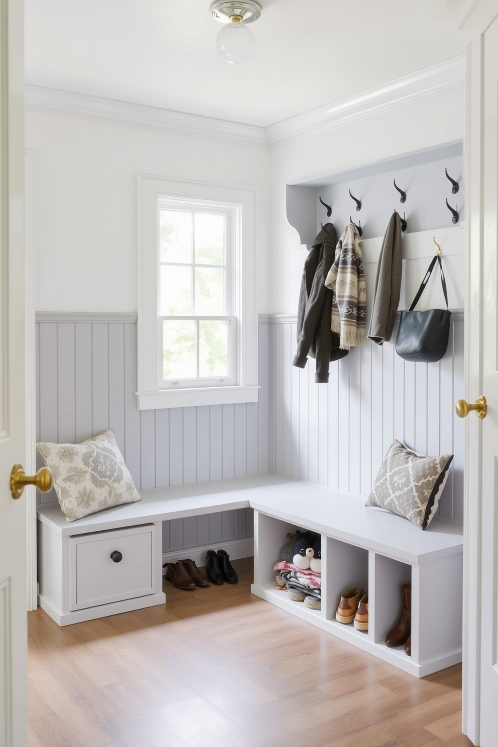 Gray Mudroom Design Ideas 9