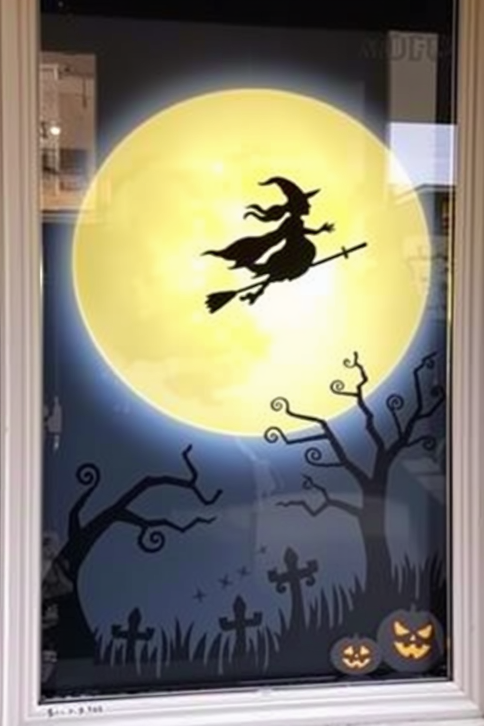 Halloween Window Decorating Ideas 5