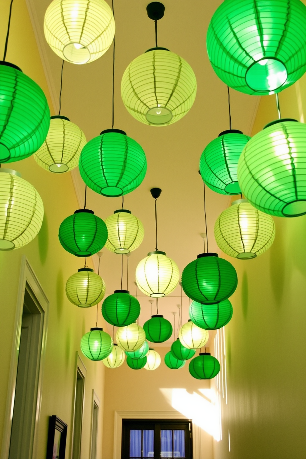 Hallway St Patricks Day Decorating Ideas 24