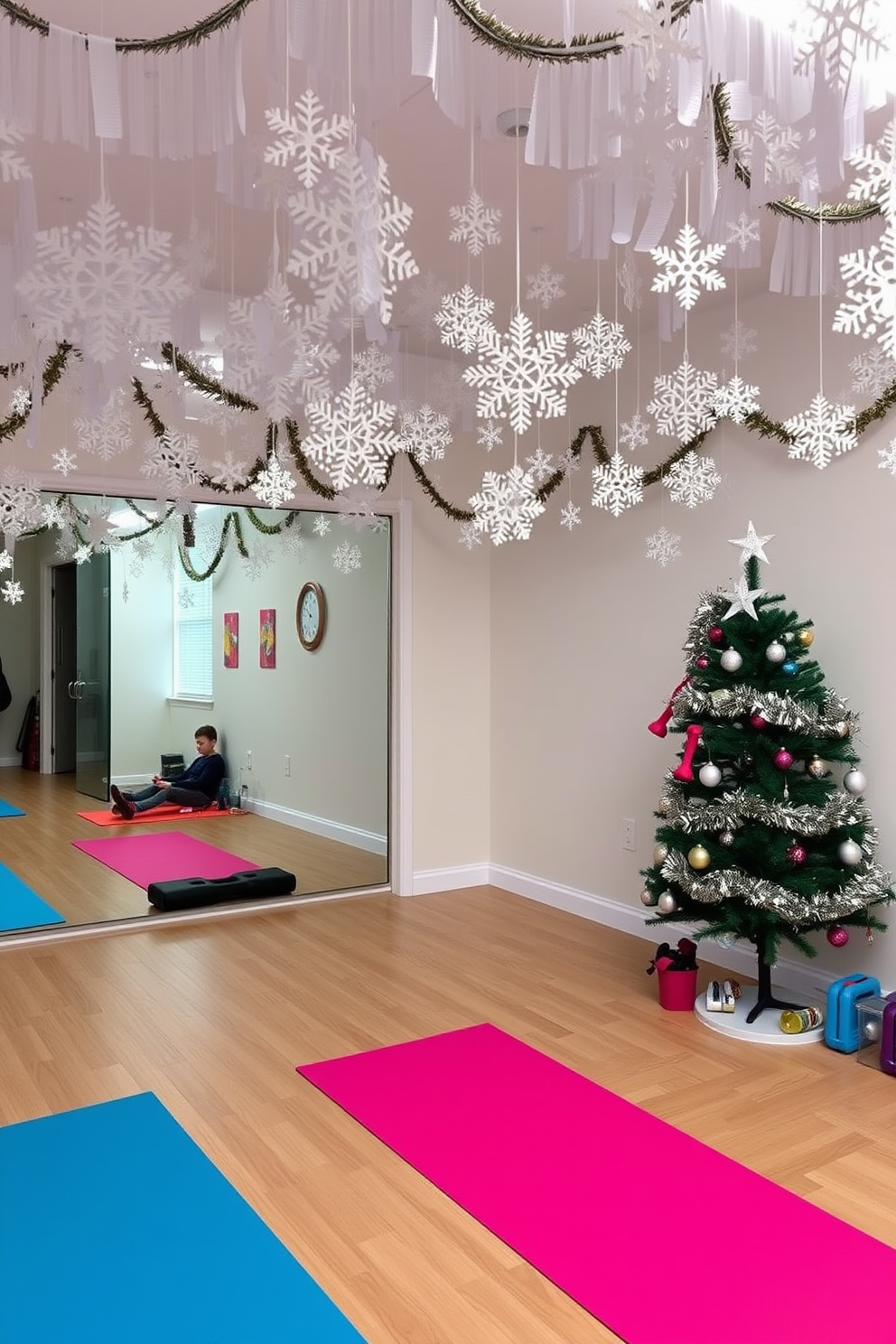 Home Gym Christmas Decorating Ideas 2