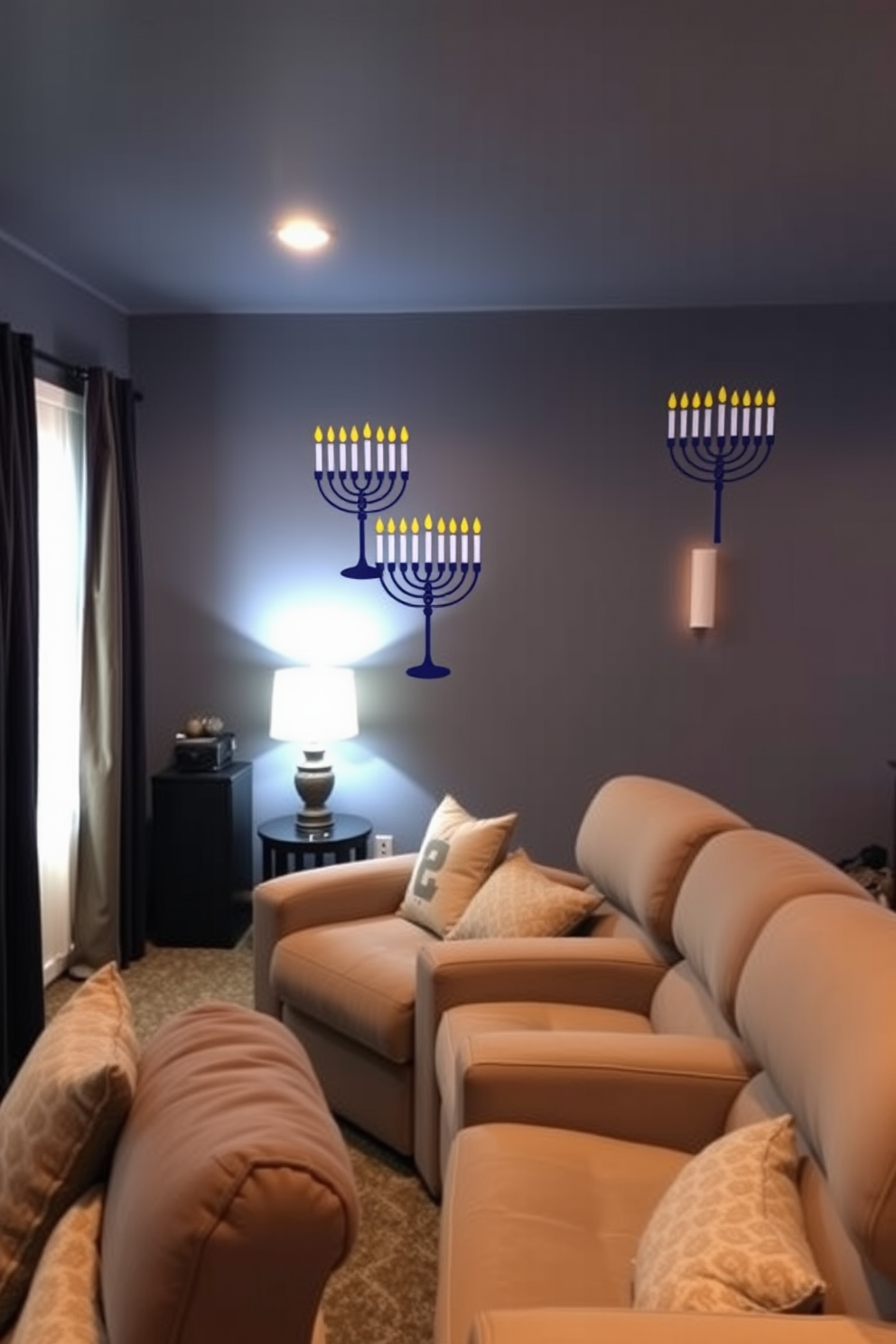 Home Theater Hanukkah Decorating Ideas 16