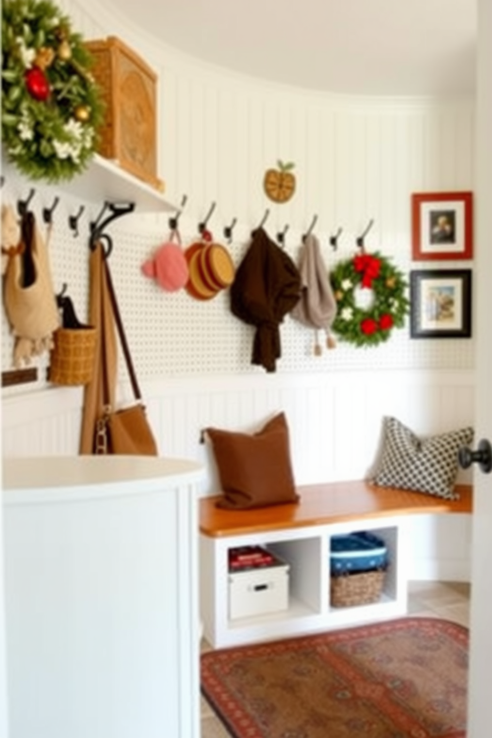 Labor Day Mudroom Decorating Ideas 30