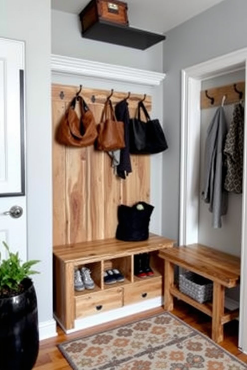 Labor Day Mudroom Decorating Ideas 5