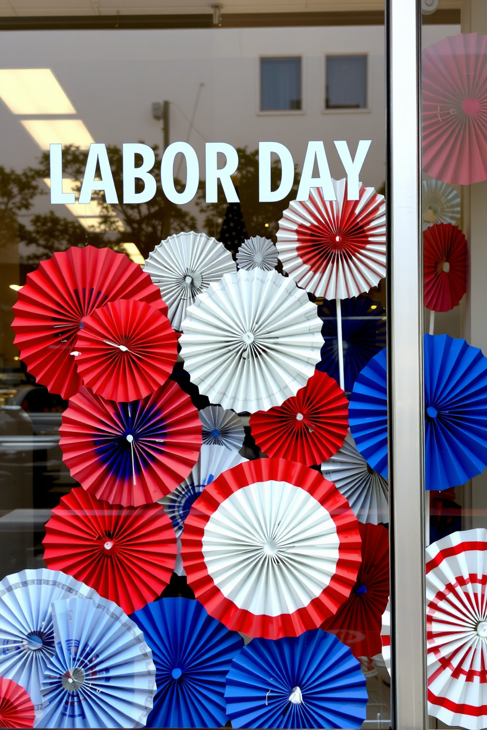 Labor Day Window Decorating Ideas 27