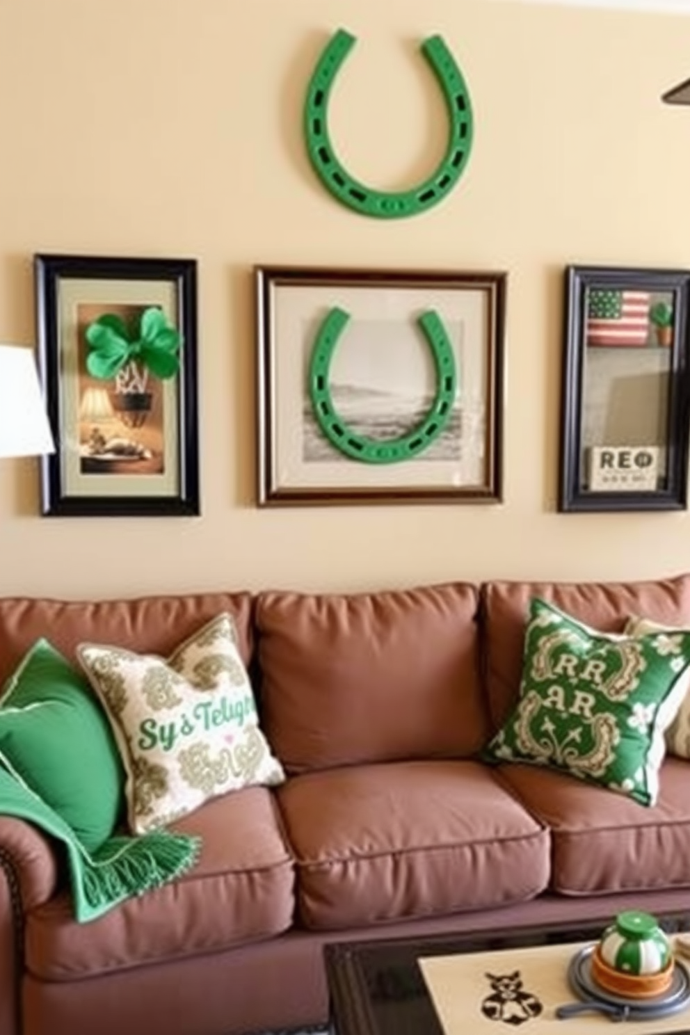 Living Room St Patricks Day Decorating Ideas 19