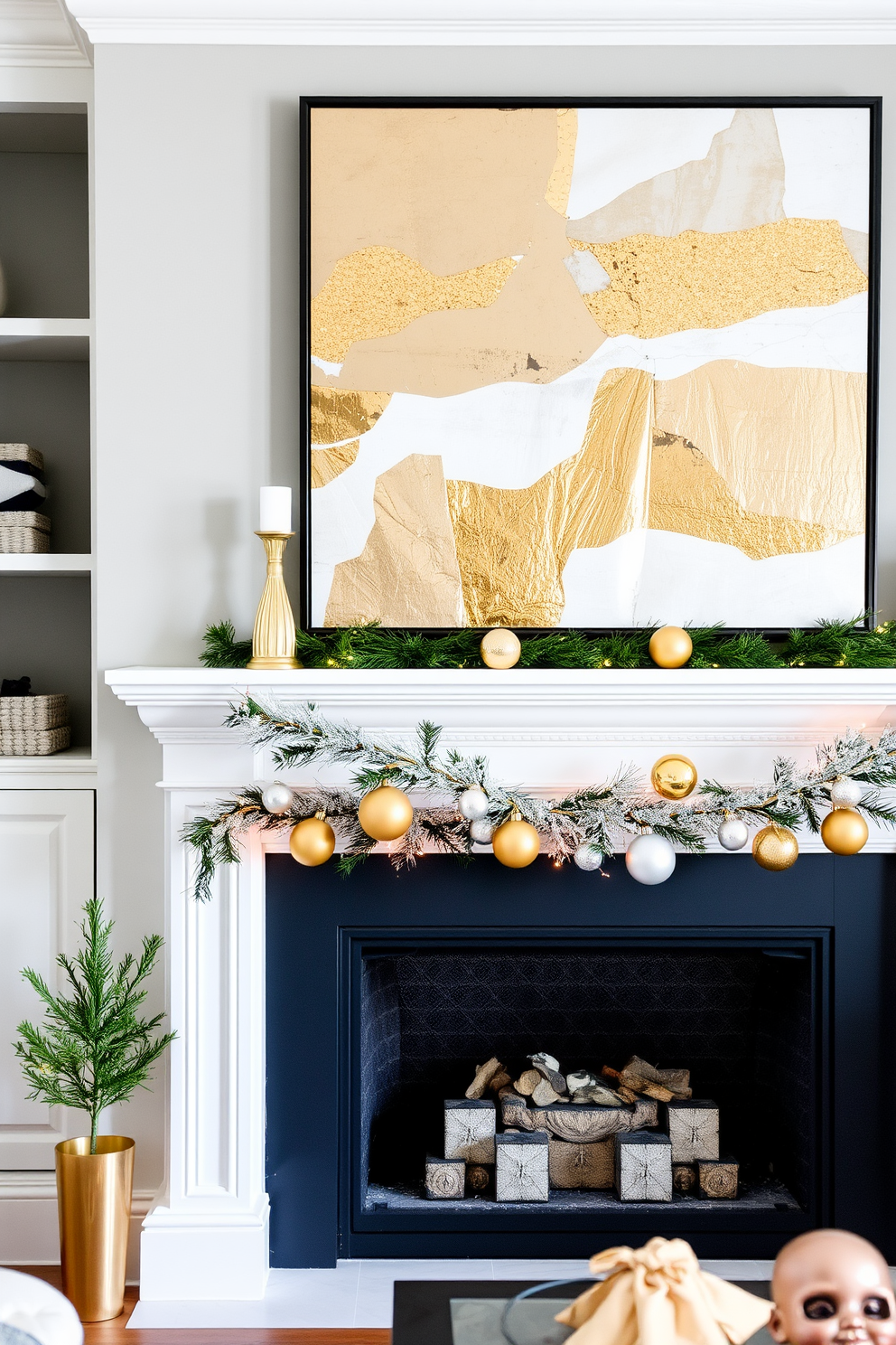 Mantel Christmas Decorating Ideas 25