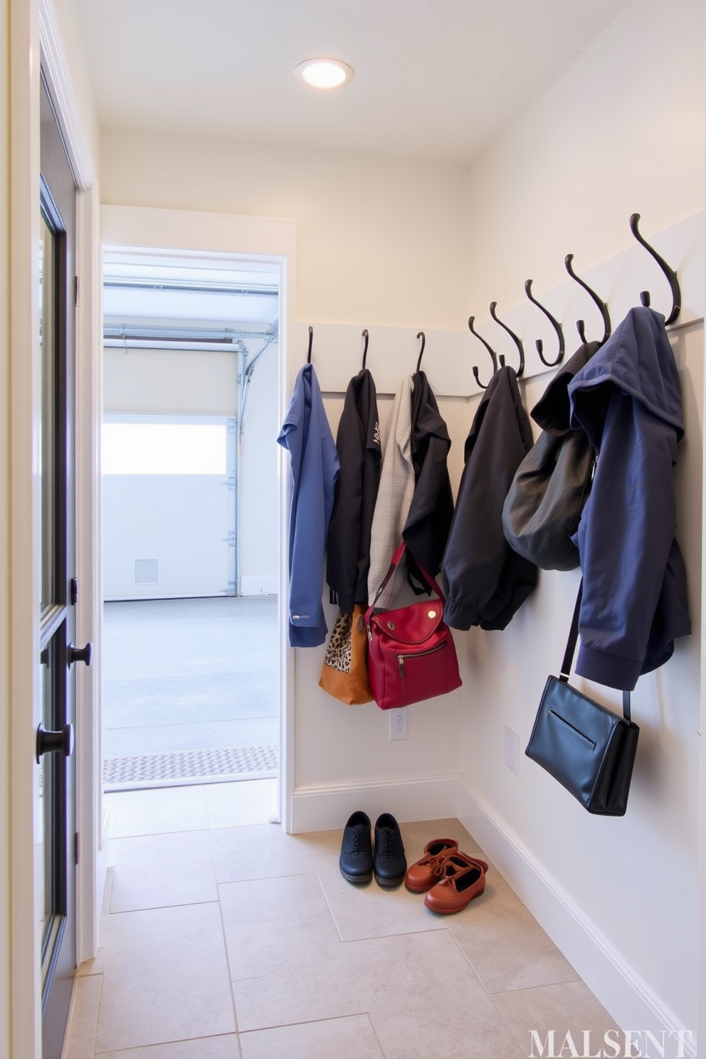 Mudroom Near Garage Design Ideas 3