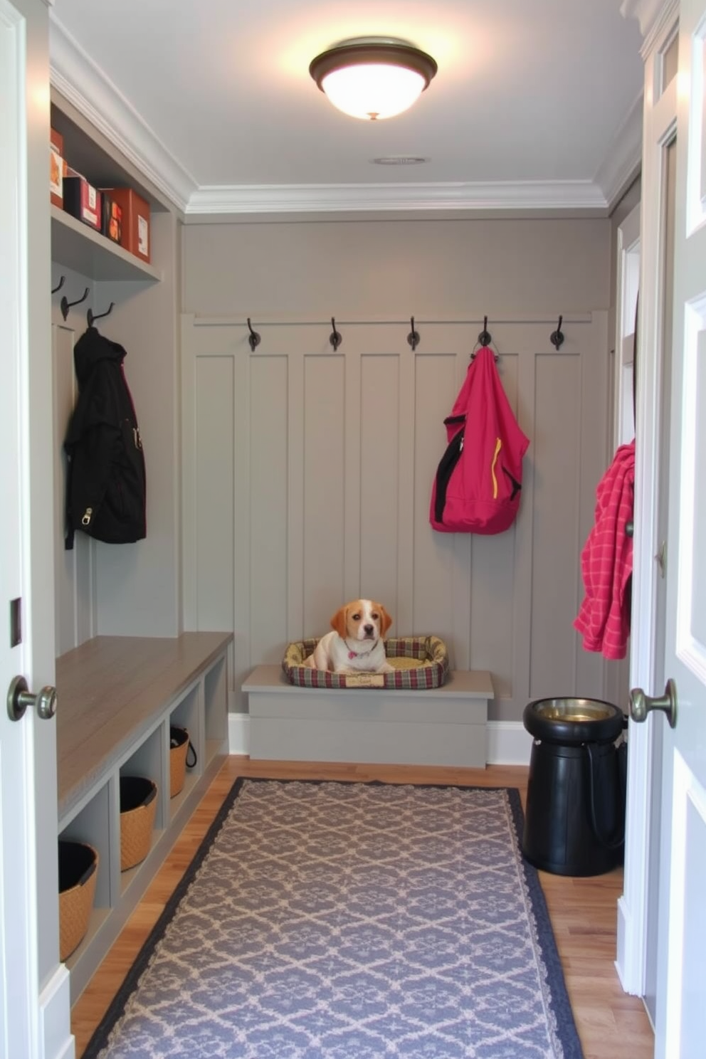 Simple Mudroom Design Ideas 12