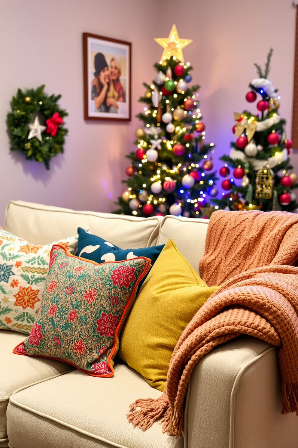 Small Living Room Christmas Decorating Ideas 7