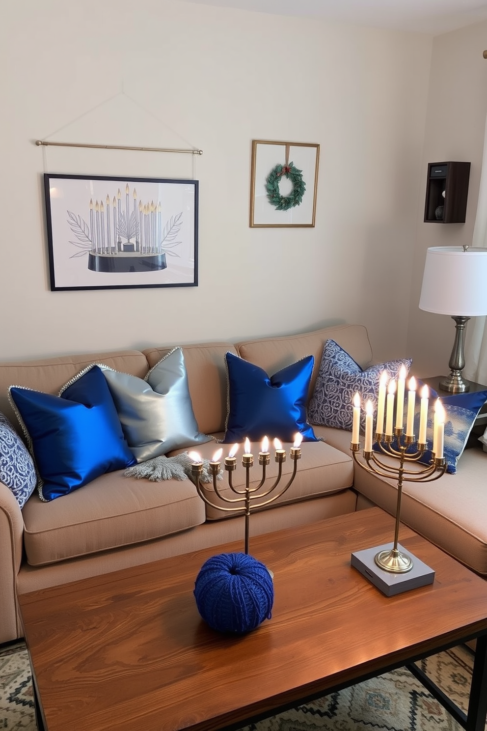 Small Living Room Hanukkah Decorating Ideas 2