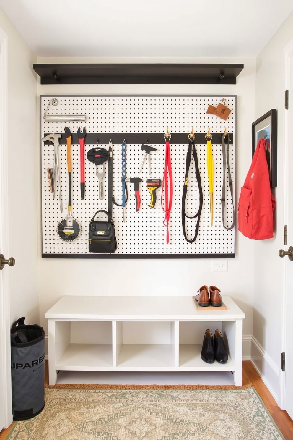 Small Mudroom Design Ideas 11