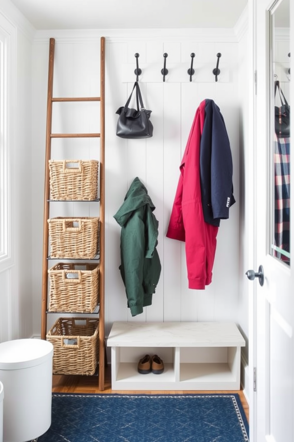 Small Mudroom Design Ideas 17