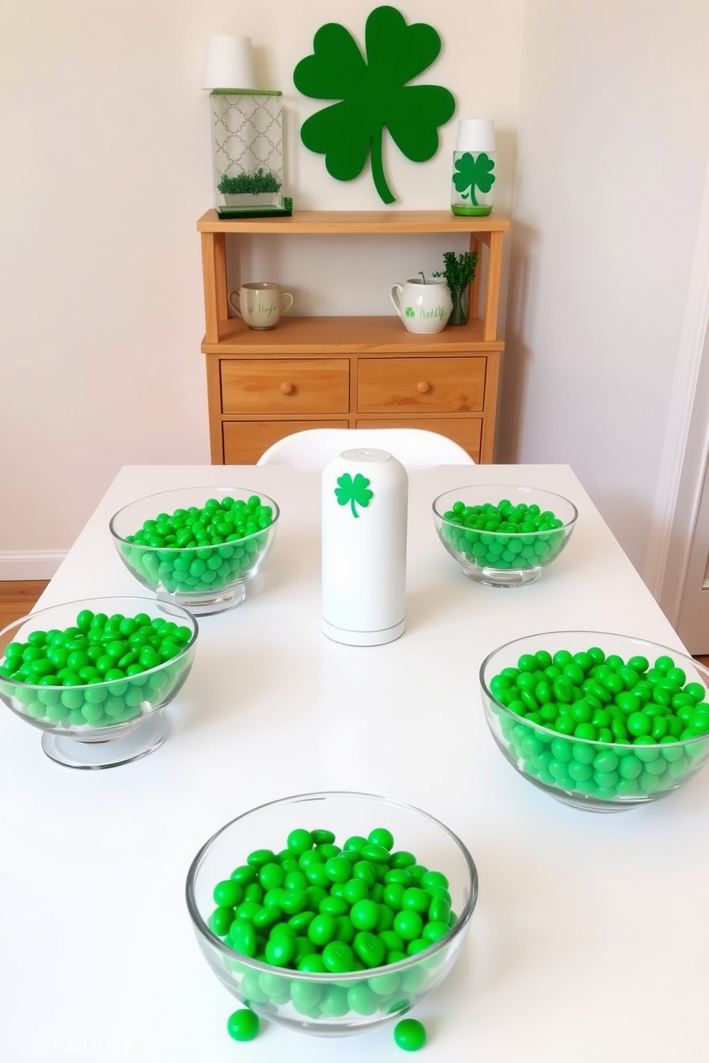 Small Space St Patricks Day Decorating Ideas 29