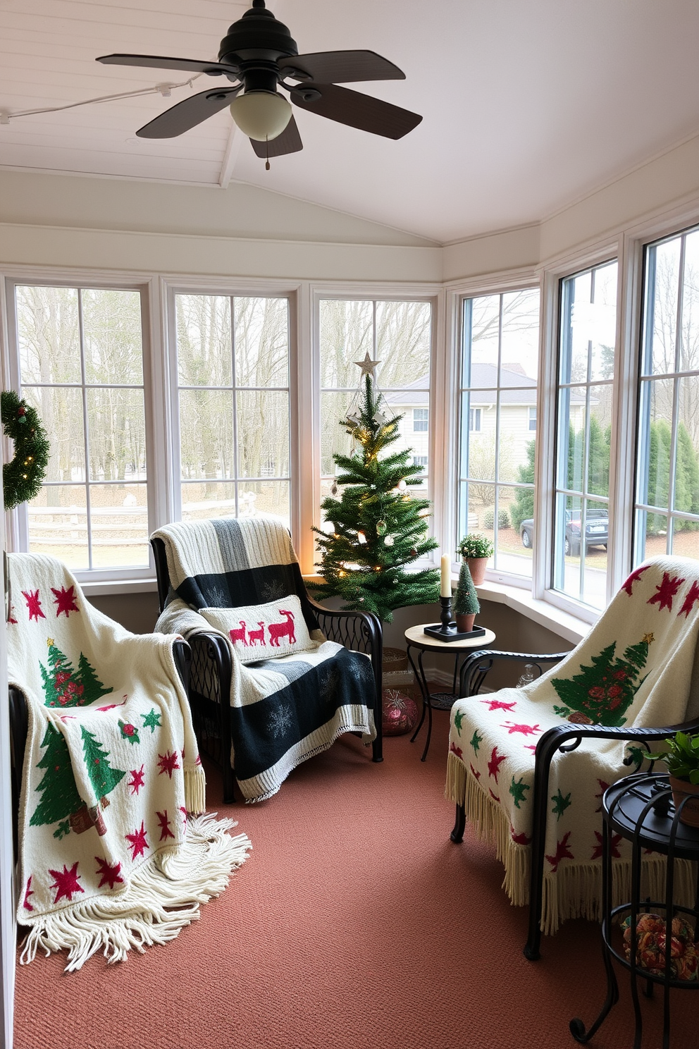 Sunroom Christmas Decorating Ideas 21