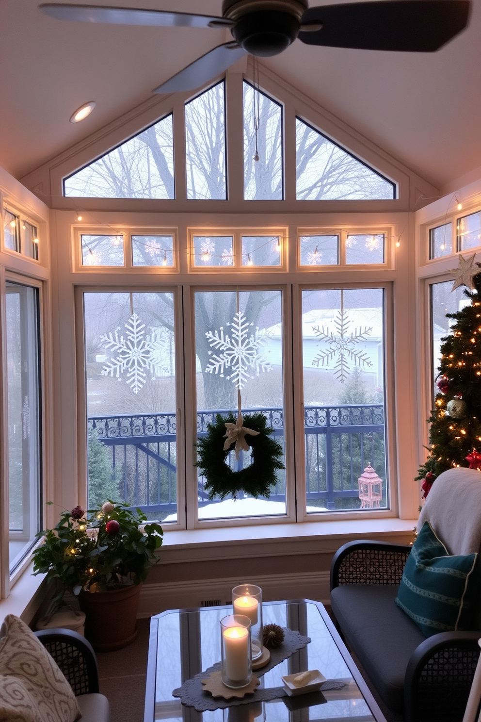 Sunroom Christmas Decorating Ideas 24