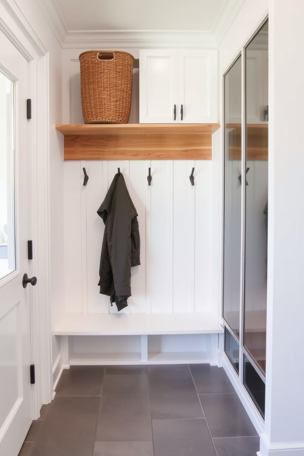 White Mudroom Design Ideas 5