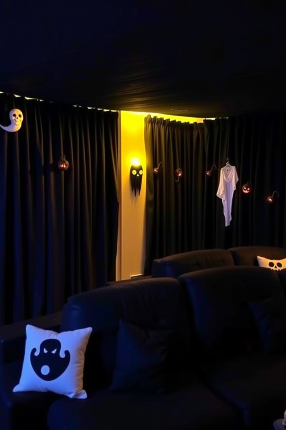 Halloween Home Theater Decorating Ideas 25