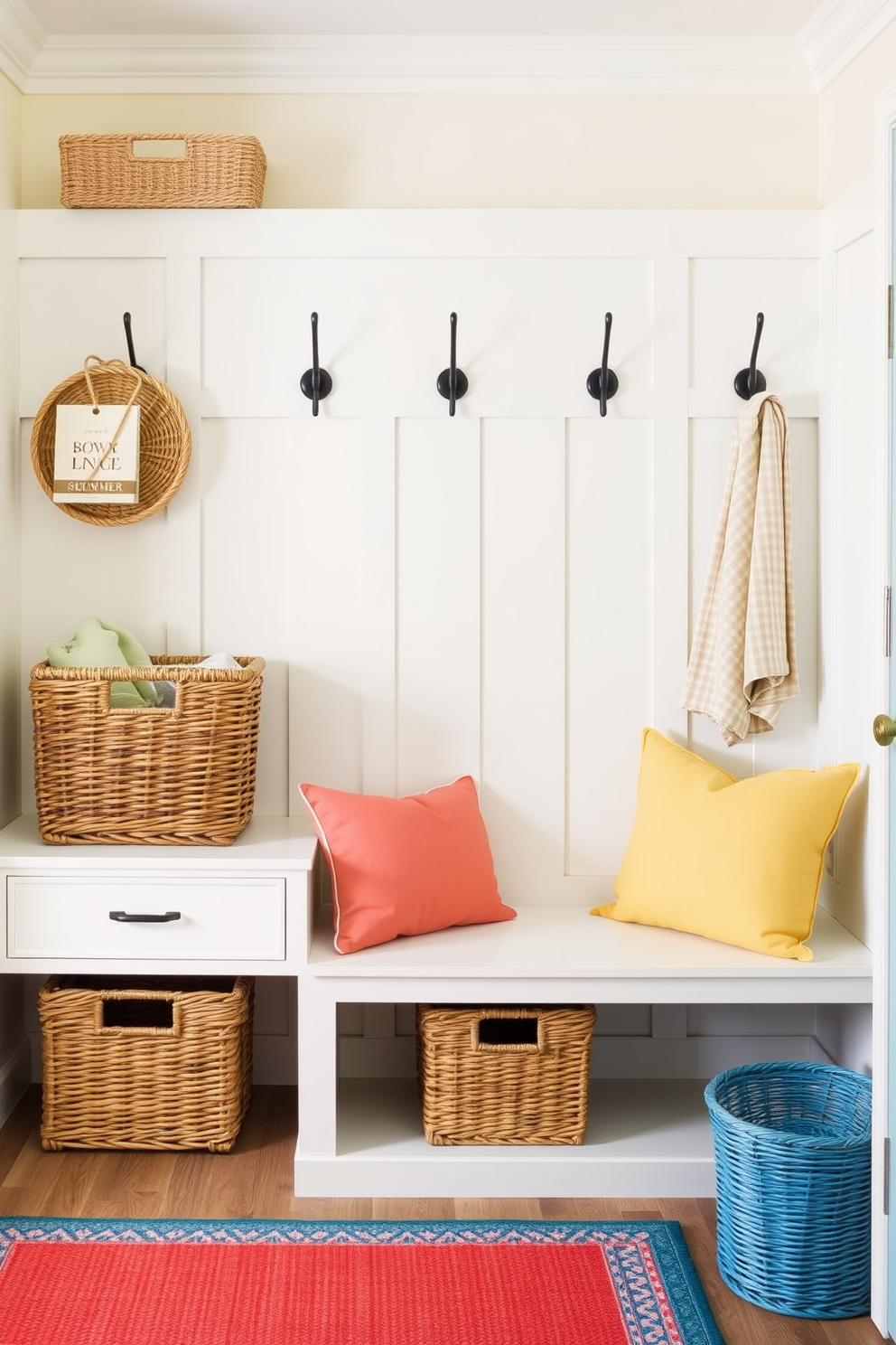 Summer Mudroom Decorating Ideas 19