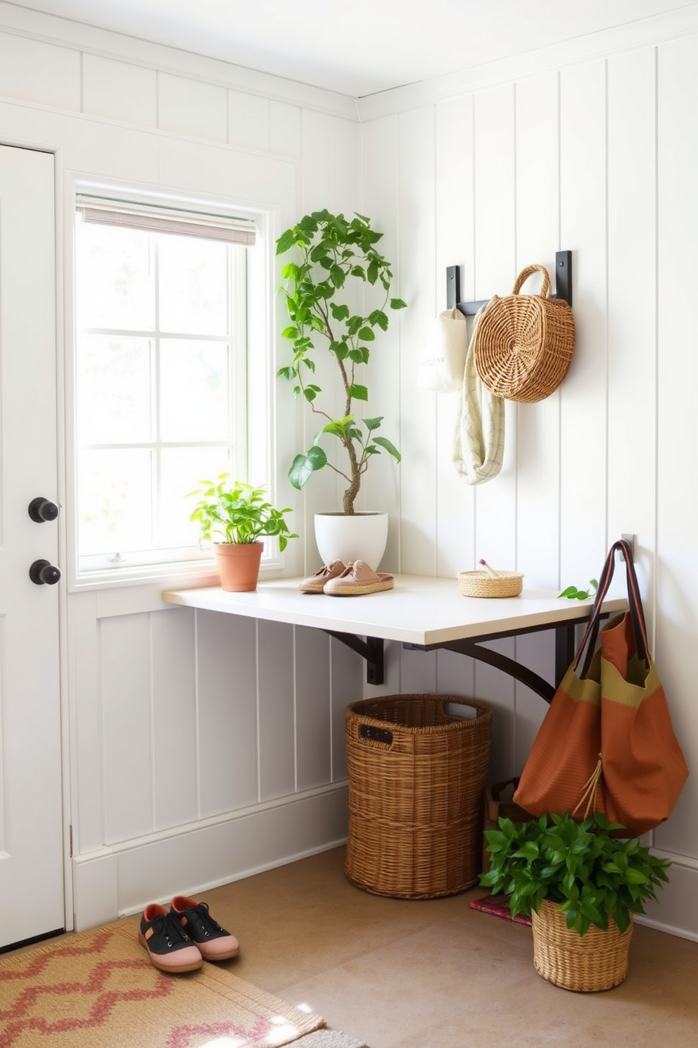 Summer Mudroom Decorating Ideas 30