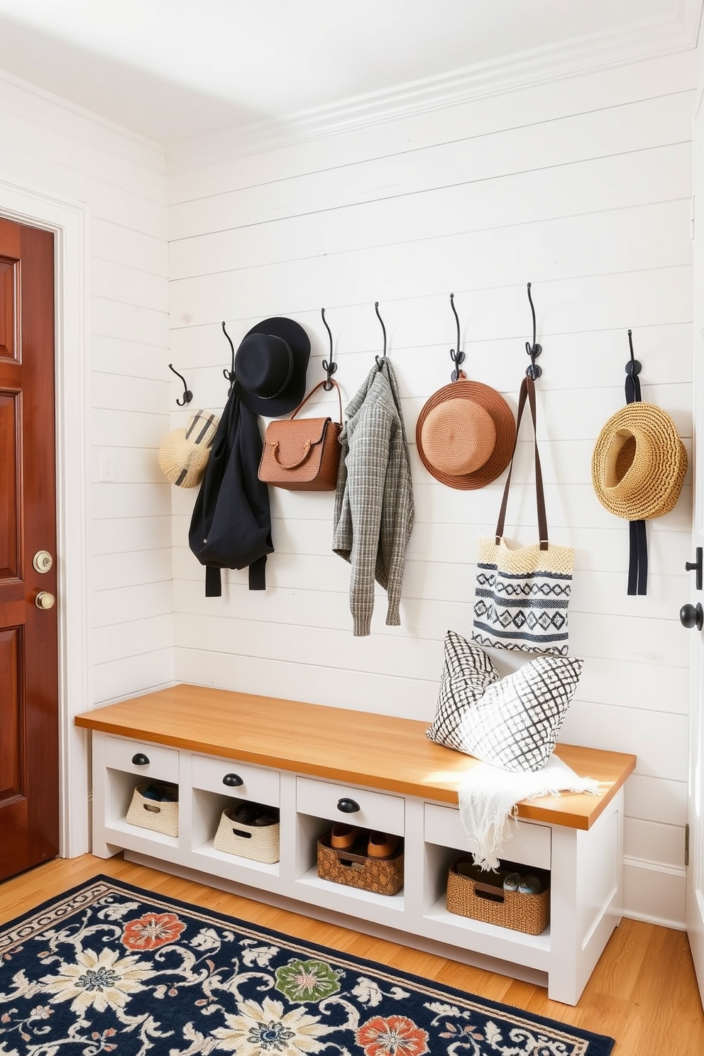 Summer Mudroom Decorating Ideas 8