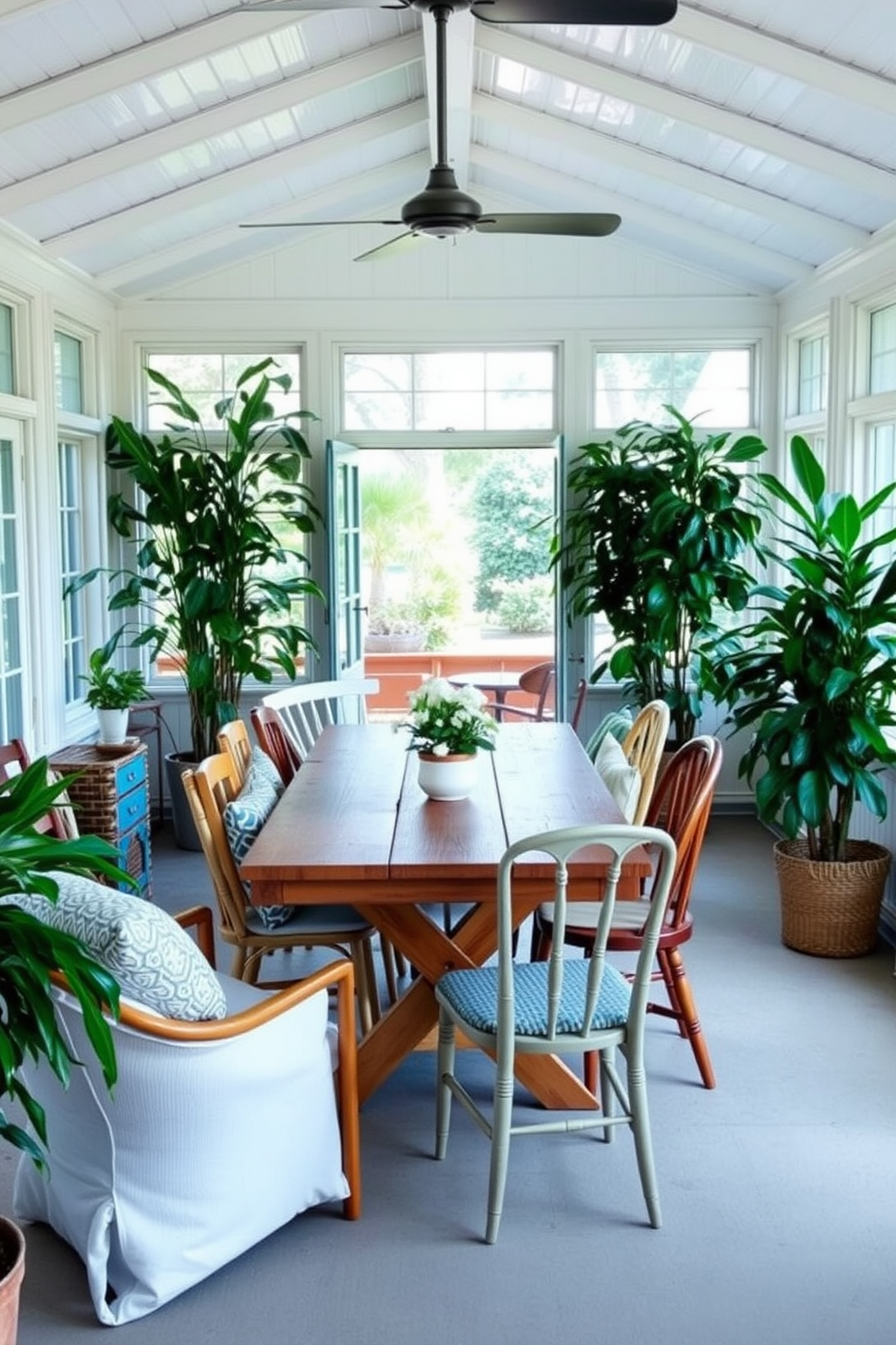 Summer Sunroom Decorating Ideas 27