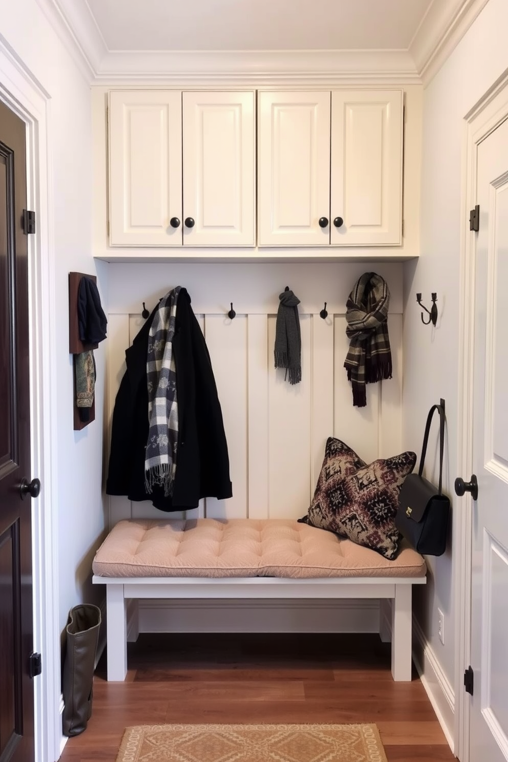 Winter Mudroom Decorating Ideas 26