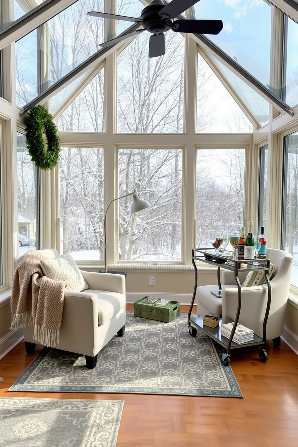 Winter Sunroom Decorating Ideas 16