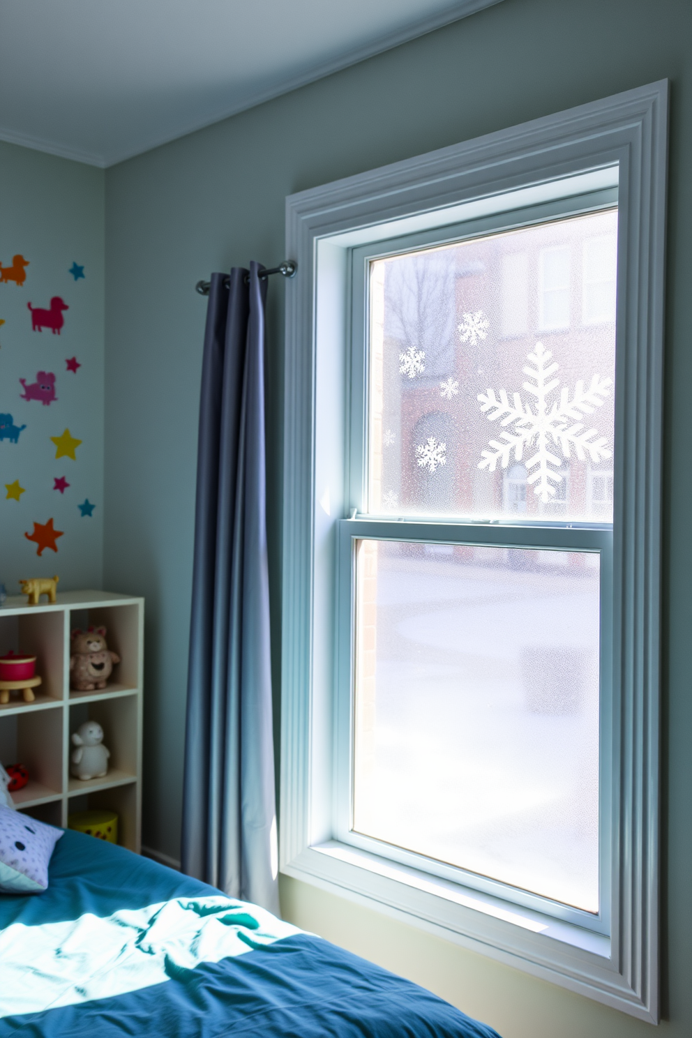 Winter Window Decorating Ideas 17